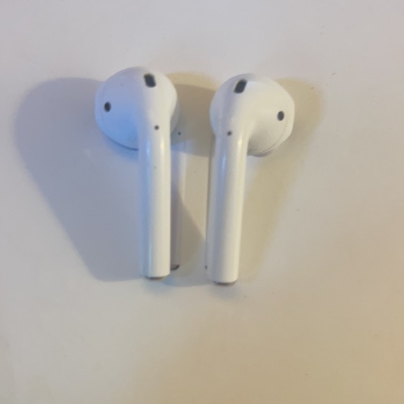 Apple AirPods second gen - Picture 4 of 4